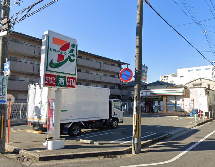 コンビニ　セブン-イレブン 西宮ＪＲ甲子園口駅南店（コンビニ）まで1943m