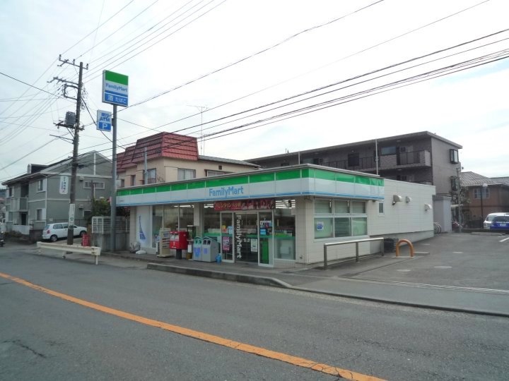 コンビニ　ファミリーマート藤沢渡内店（コンビニ）まで386m
