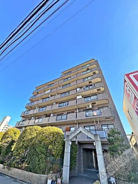 建物外観　駅まで２分の好立地♪