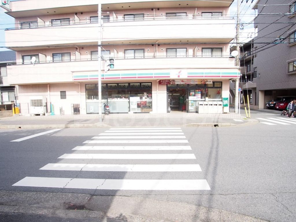 コンビニ　セブンイレブン船橋本中山6丁目店（コンビニ）まで710m