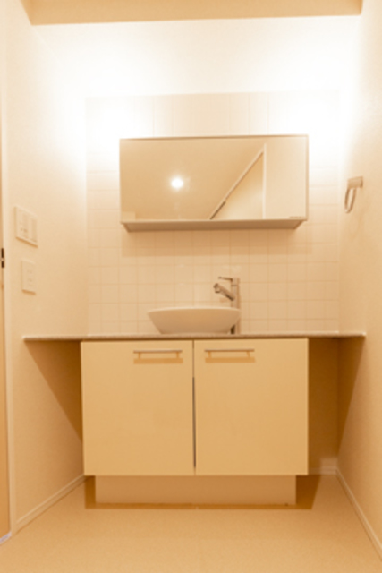 洗面設備　※写真は同タイプ住戸です。
