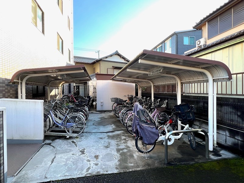 その他共有部分　屋根付き駐輪場