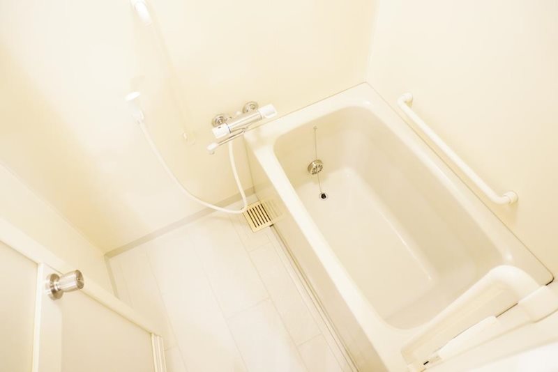 バス・シャワールーム　他部屋の写真です