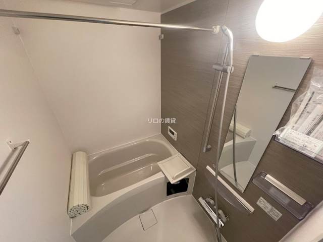バス・シャワールーム　同型イメージ写真