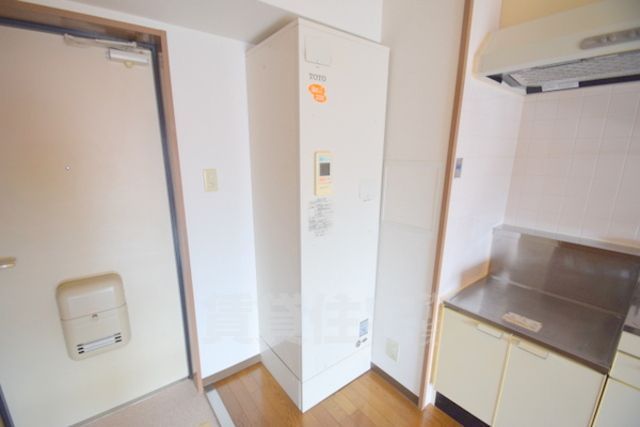 その他設備　電気給湯機