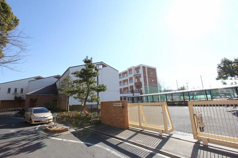 小学校　名古屋市立大宝小学校（小学校）まで680m