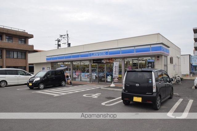 コンビニ　ローソン八代麦島西町店（コンビニ）まで436m