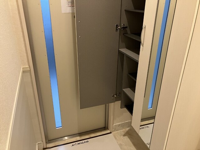 玄関　玄関