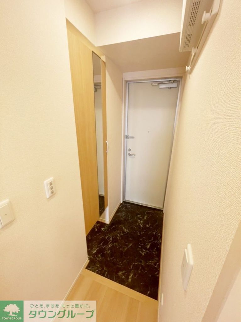 玄関　★お部屋探しは株式会社タウンハウジング東京まで★