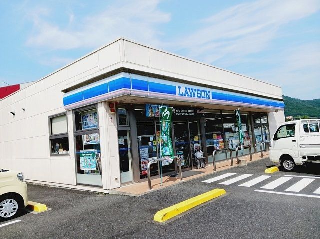 コンビニ　ローソン卯之町店様（コンビニ）まで1000m