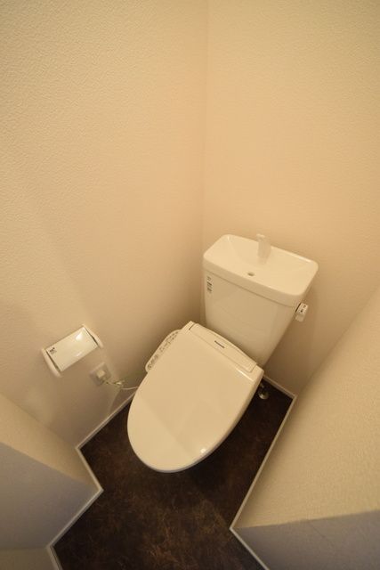 トイレ　★お部屋探しは株式会社タウンハウジング東京まで★