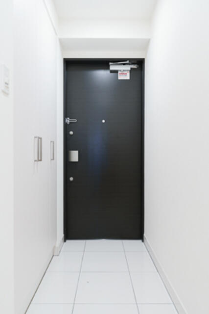 玄関　※写真は同タイプ住戸です。