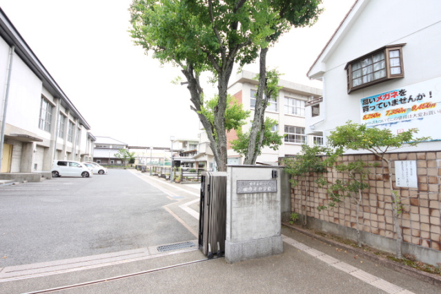 中学校　田原本町立田原本中学校（中学校）まで1109m