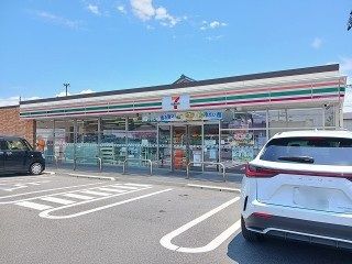 コンビニ　セブンイレブン蒔田２丁目店（コンビニ）まで1300m