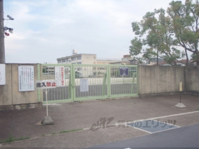 小学校　南小倉小学校（小学校）まで2100m