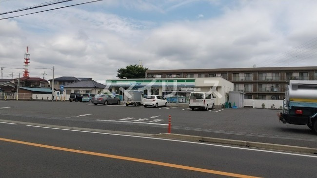 コンビニ　ファミリーマート 柏豊四季店（コンビニ）まで352m