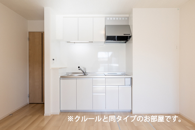 キッチン　コンパクトなキッチンで掃除もラクラク