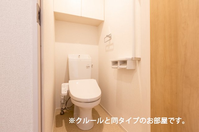 トイレ　落ち着いたトイレです