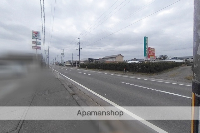 その他　前面道路（その他）まで0m