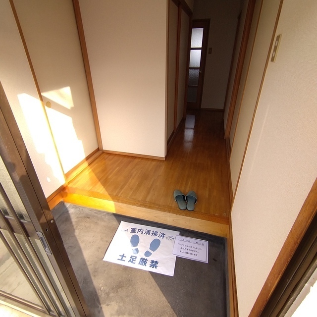 栗生5-14貸家の玄関写真