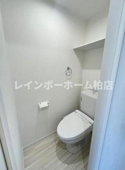 トイレ　シャワートイレです