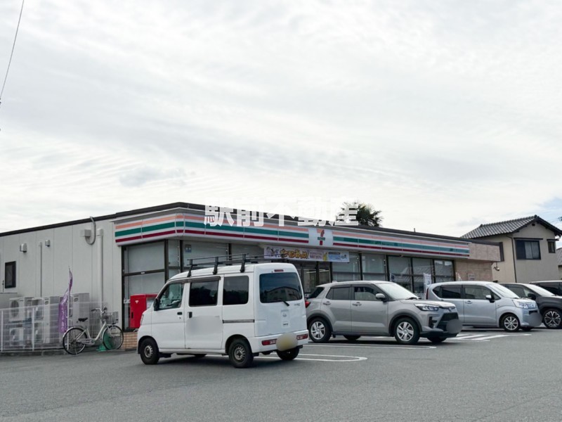 コンビニ　セブンイレブン鳥栖村田店（コンビニ）まで800m