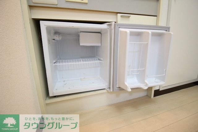 その他　ミニ冷蔵庫付き