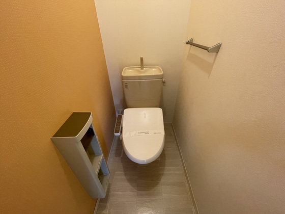 トイレ　※別部屋の写真です