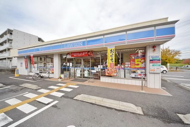 コンビニ　ローソン東松山箭弓町店（コンビニ）まで609m