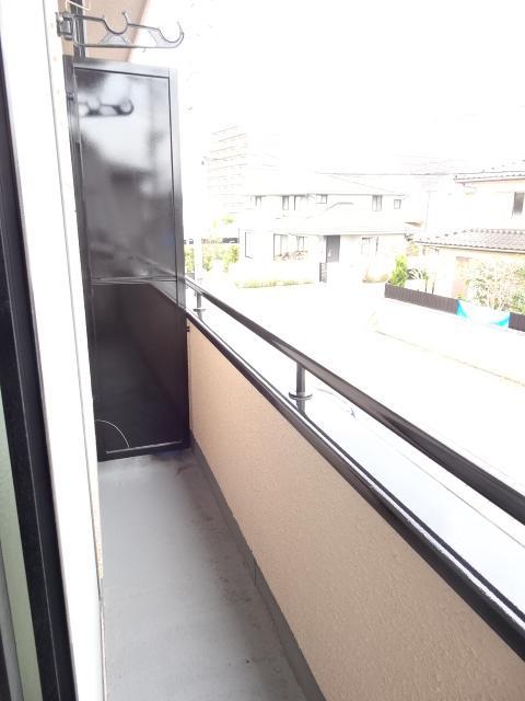 その他　北向きのバルコニーで、お洋服の日焼けを防ぎます