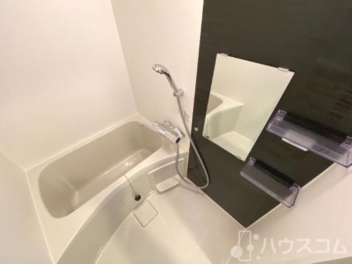 バス・シャワールーム　一日のお疲れをお取りください。