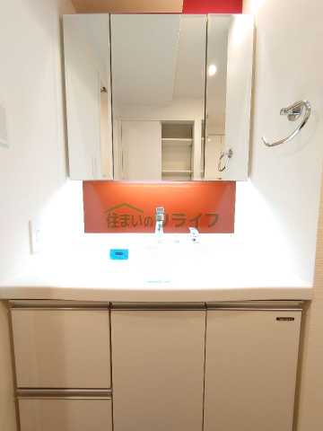 洗面設備　別のお部屋の参考写真になります。