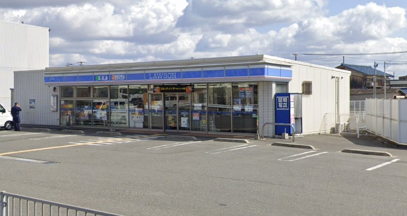 コンビニ　ローソン加古川平岡町一色店（コンビニ）まで743m