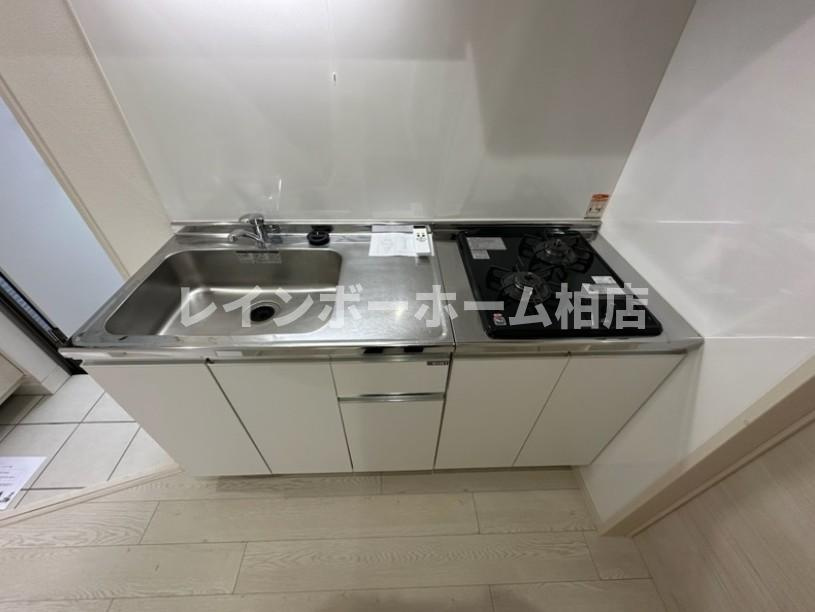 キッチン　※別部屋参考写真。