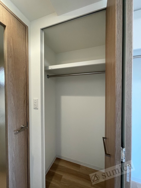収納　同施工の参考写真です