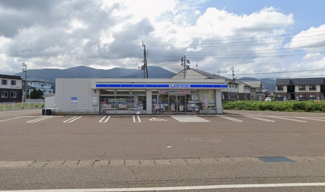 コンビニ　ローソン上越寺町店（コンビニ）まで679m