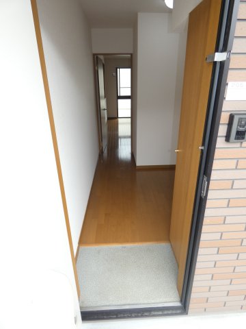 玄関　落ち着いた玄関です