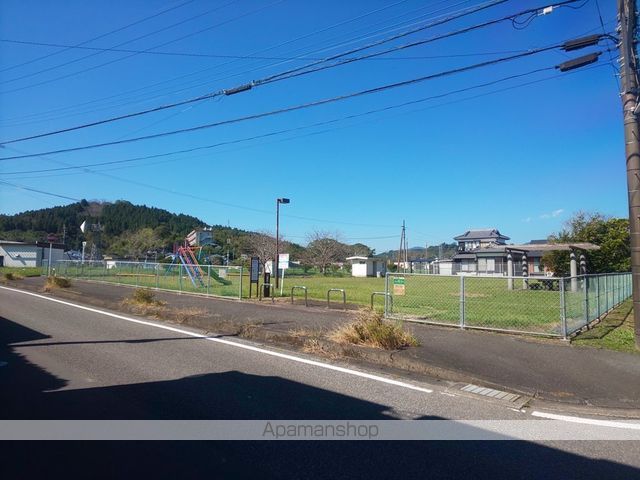 その他　飯田２号街区公園（その他）まで807m