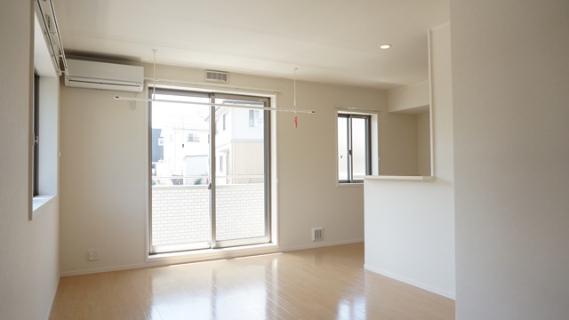 居室・リビング　図面と現状に相違がある場合には現状を優先