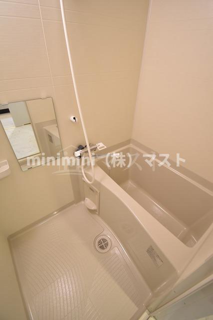バス・シャワールーム　別部屋参考写真