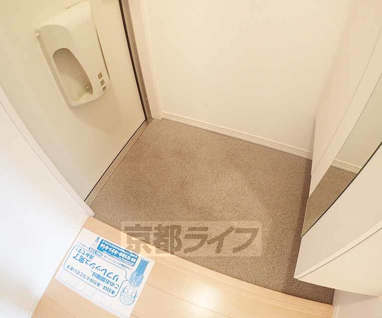 玄関　すっきりとした玄関です。