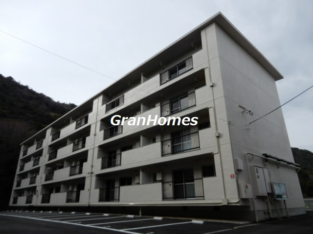 クローバー広畑才の外観写真