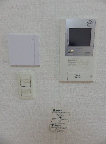 セキュリティ　TVモニター付きインターホン完備です！