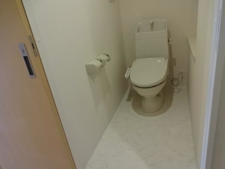 トイレ　※同物件・同タイプの写真です。