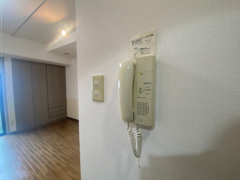 セキュリティ　インターホンは通話ができるので急な訪問があっても安心です。