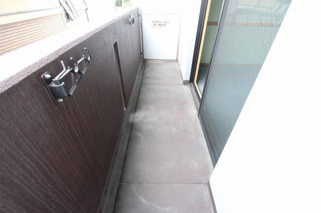 バルコニー　他号室の写真になります。