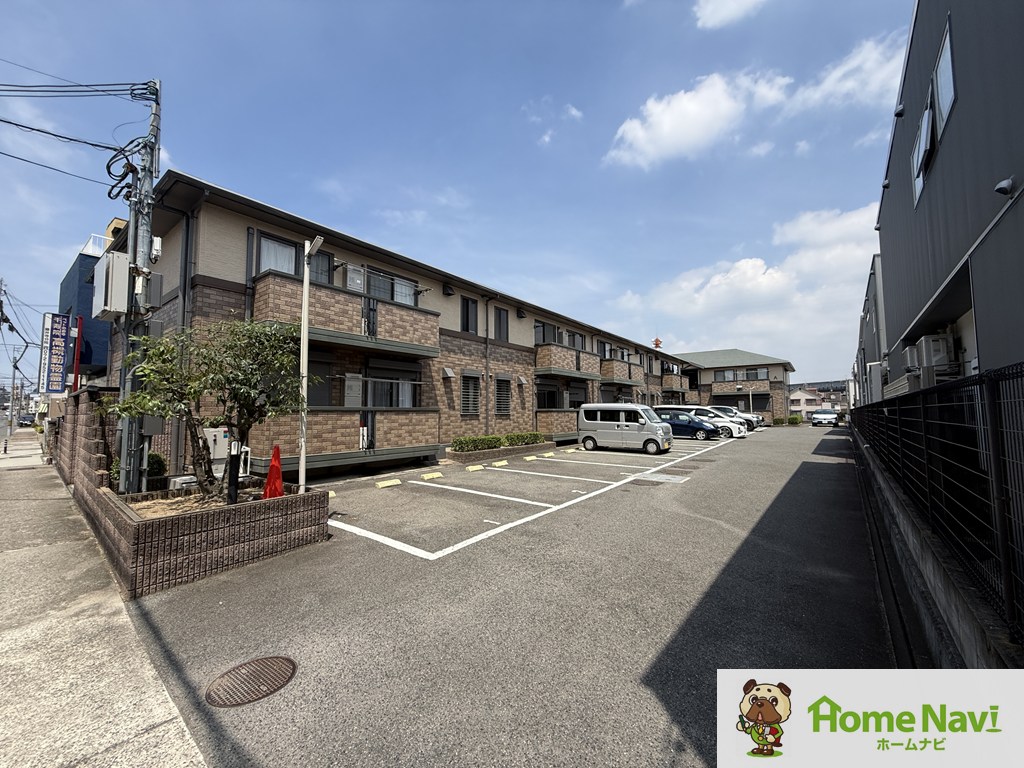 建物外観　当社ホームナビはスーモ掲載物件を仲介手数料０円でご紹介します