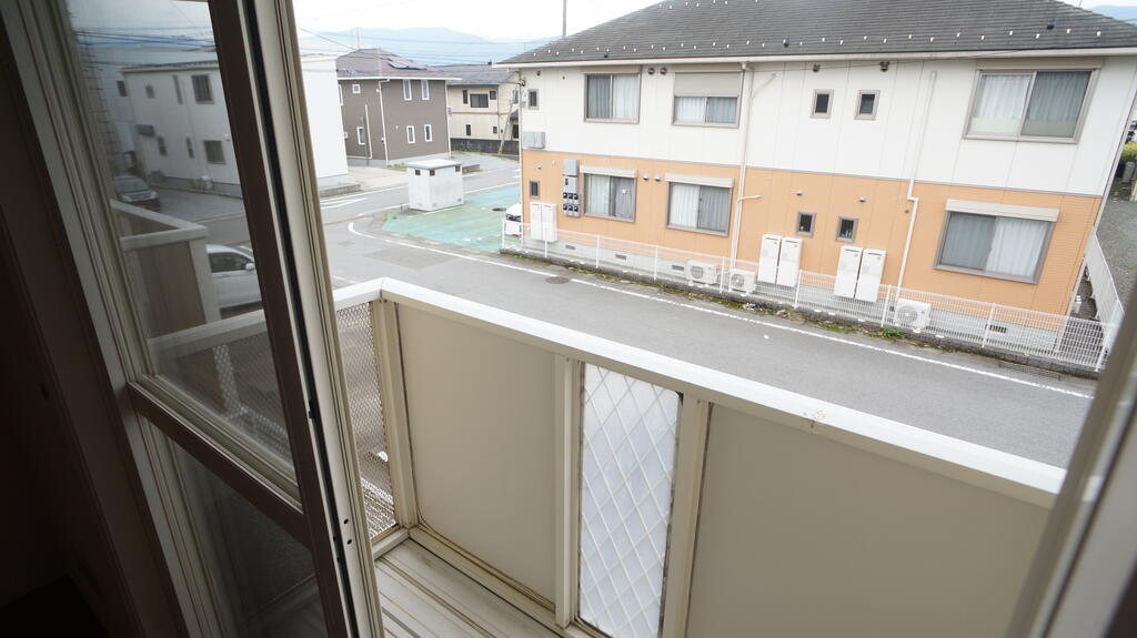 バルコニー　陽当たり良好