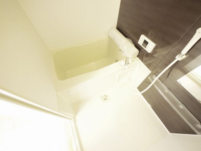 バス・シャワールーム　追い焚き機能付き