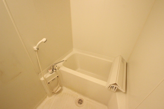 バス・シャワールーム　※別部屋の写真です